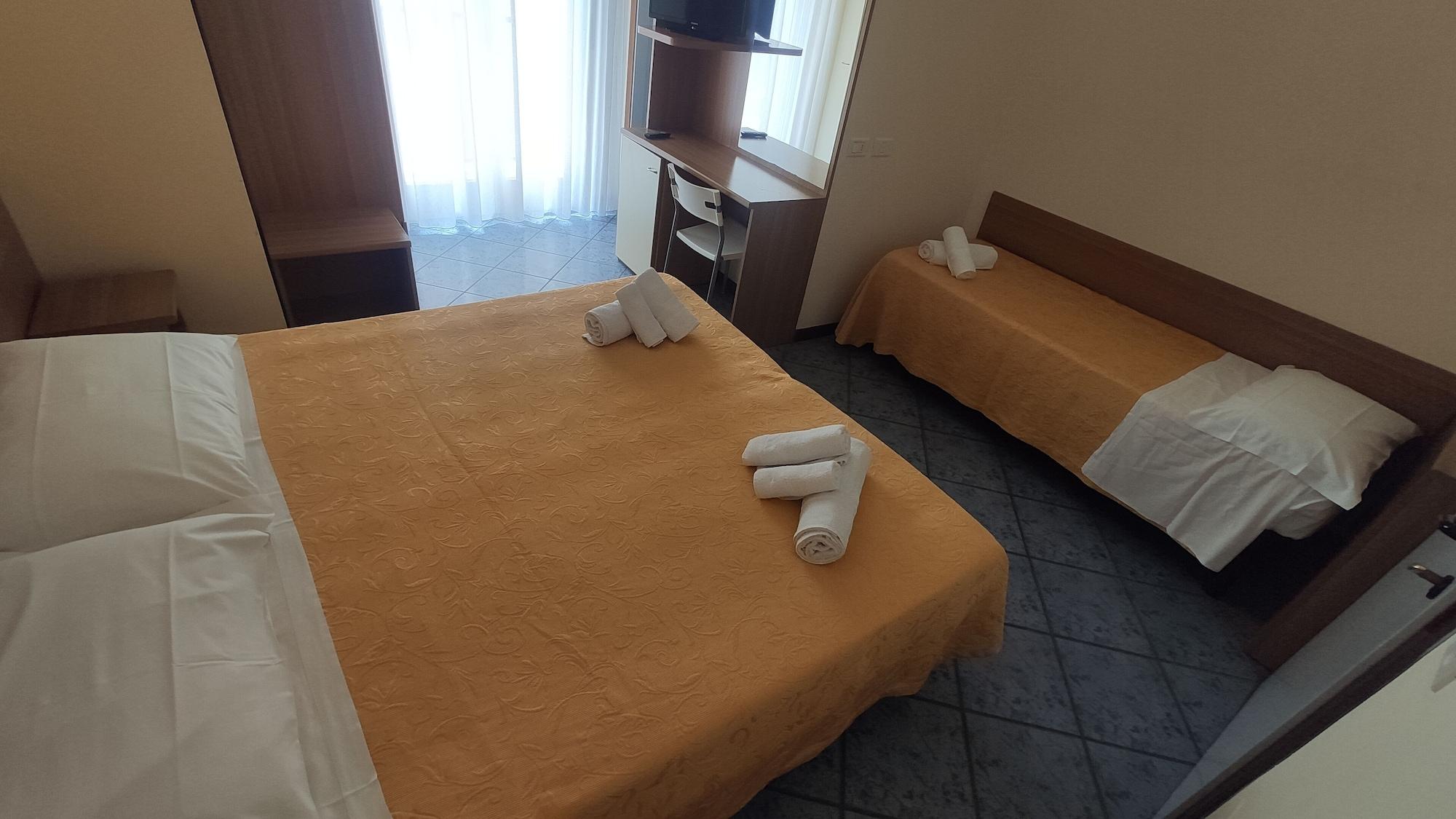 Hotel Corona Rimini Zewnętrze zdjęcie